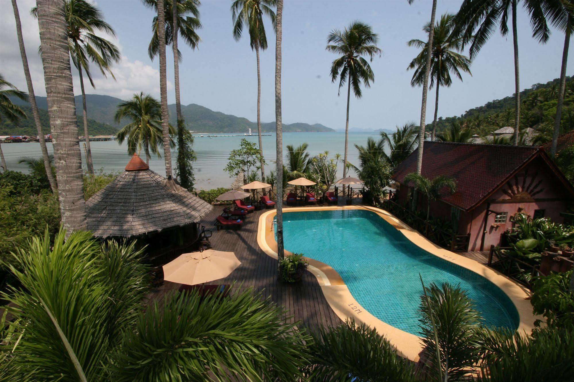 Nirvana Resort Koh Chang Bang Bao Beach Екстер'єр фото